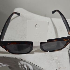 H&M Brown Tortoiseshell Sunglasses